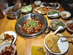 -大众跷脚牛肉馆·非遗传承单位(峨眉山店)