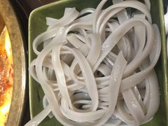 -小天鹅火锅·一线江景洪鼎旗舰店(洪崖洞店)