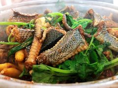 -芳村榕树头叹佬鸡煲(体育西店)