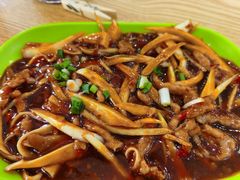 鱼香肉丝浇头-珊珊小笼馆(仙霞路店)