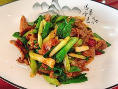 大蒜炒羊肉-蔡阿水羊肉店