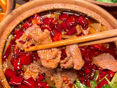 -有红鸡毛店·砂锅菜(抚琴夜市店)