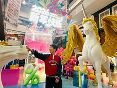 -燕莎奥特莱斯购物中心