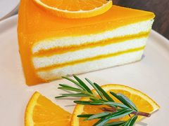 -Chom Cafe and Restaurant