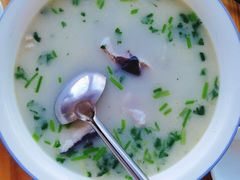 -美顺香食府鱼头老店(雪野湖店)