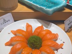 -雍容荟活帝王蟹活龙虾自助(苏宁旗舰店)