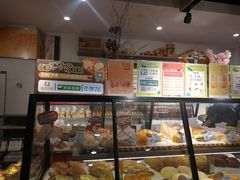 面包甜点陈列柜-Olé精品超市(新世界新丸中心店)