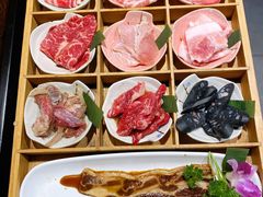 -青瓦炭韩潮烤肉(花园道店)