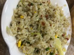 -江城燕子大排档(江汉路步行街店)