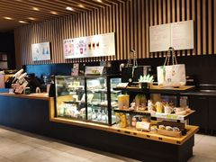 -星巴克(广州百信广场东区店)