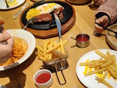 -菲滋意式餐厅(加州阳光二店)