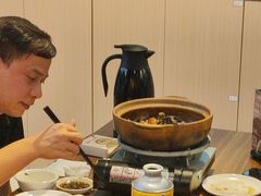 -齐齐衮·廟街生蚝雞煲(荔湾地铁站店)