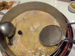 -洪氏嗨捞·猪肚鸡火锅(阳光天地店)