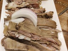 手抓羊肉-贯贯吉·清真餐厅(浙江中路店)