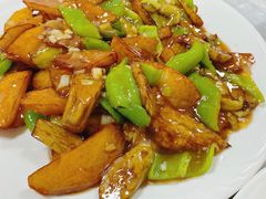 -东北菜冰城一家人