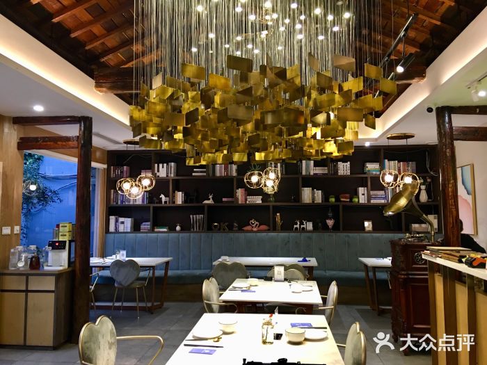 后海16号·北京私房菜大堂图片