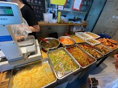 自助取餐区-聚合鑫东北熏酱熟食麻辣面(长阳店)
