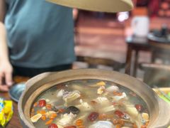 -威邵鸡煲(西华路总店)