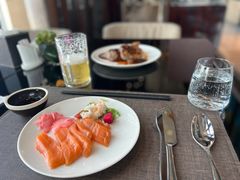 -唐拉雅秀酒店-西锦汇空中BBQ·思创餐厅