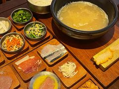 -银米·云南传统过桥米线(双廊黑金冠店)