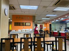 大堂-老边饺子馆(北京南站1店)