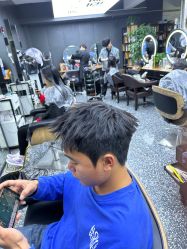 -藤野造型专业烫染接发