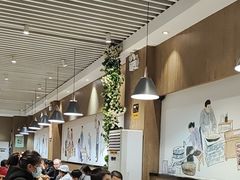 大堂-三好食堂(煎饺·馄饨·肉饼米线·盛世广场店)