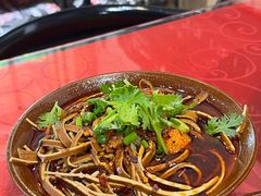 -冯烫烫跷脚牛肉·川菜小馆(武胜西街店)