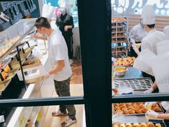 面包甜点陈列柜-月枫堂(长春这有山店)