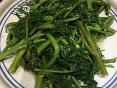蒜蓉空心菜-云海肴·汽锅鸡·云南菜(天山百盛优客店)