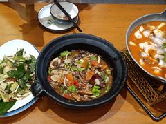 -老滇山寨•云南特色菜•地方菜•民族风情歌舞表演(金碧店)