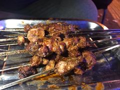 特色碳烤羊肉串-老兰家传统烧烤炒菜泡馍(小南门店)