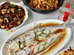 -丹水桥地锅鱼·翘嘴鲌·地方特色全鱼宴(丹江口大坝店)