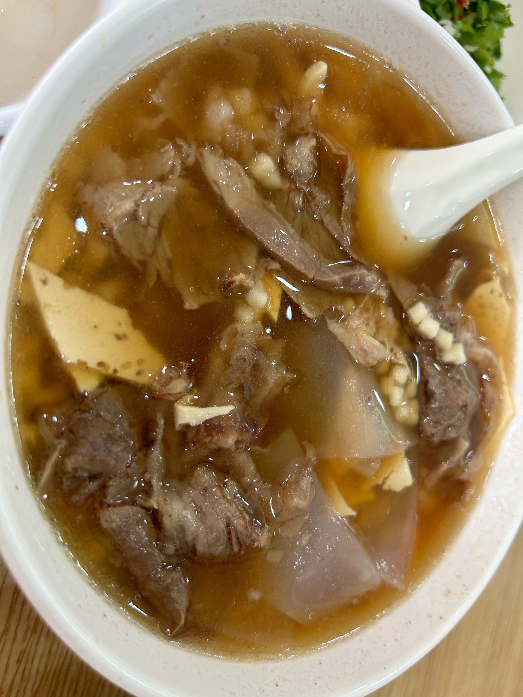 张掖本地特色牛肉小饭