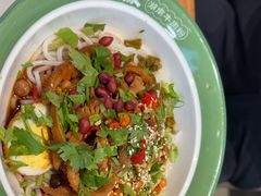 -百春原湖南牛肉粉(百联世纪店)