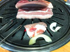 厚切五花肉-老炉家木炭烤肉(长江国际店)