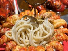 -龙巢盱眙龙虾·牛蛙·烧烤宵夜(八卦岭店)