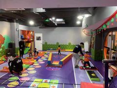 -趣动熊运动发展中心(乐坊校区)