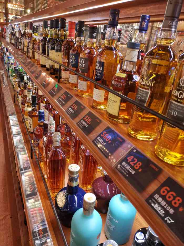 commune(武汉太和里店)-"上次和小伙伴来这边店里用餐完毕后填写了一.