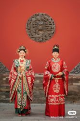 -雪中彩影婚纱摄影·微光艺术中心