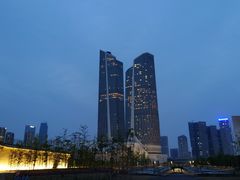 -南京眼步行桥