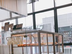 面包甜点陈列柜-喜茶(北京五棵松华熙店)