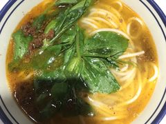 老手艺炸酱肉米线-窄巷口生烫牛肉米线(客村店)