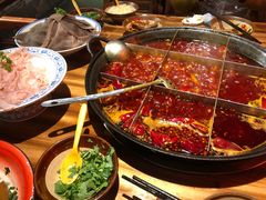 -周小明火锅(黑金冠社区店)