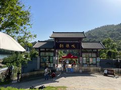 -梅岭铜源峡风景区