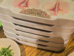 -老牌坊云南鱼豆花火锅(爱建店)