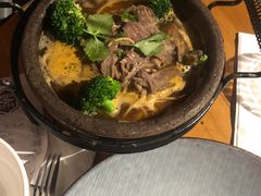 热石锅小牛排骨汤面-Moka Bros 摩卡站(嘉华店)