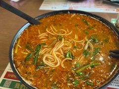 -肥汁米蘭香港米线(定西路店)