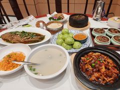 -梅利汴京烤鸭•开封豫菜地标店(东大街店)
