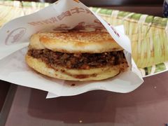 牛肉烧饼（多肉）-穆得·老周家牛肉烧饼(普利街店)